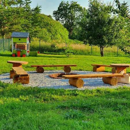 Przyjaciol Dom Nad Jeziorem - Mazury Holiday home