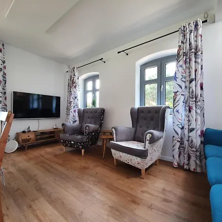 Przyjaciol Dom Nad Jeziorem - Mazury Holiday home *